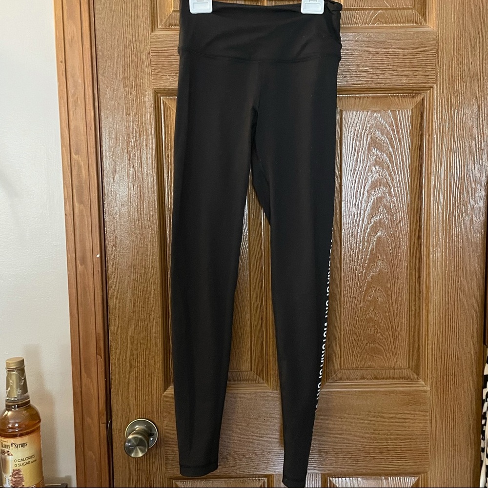 Victoria sport black leggings
